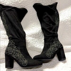 Cloudwalkers Black Heeled Boots with Sparkling Accents